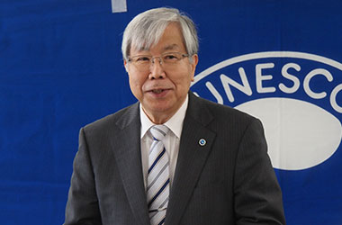 議長の見上会長